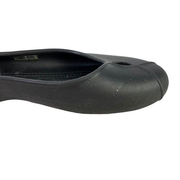 Crocs Olivia Womens Solid Black Slingback Flats Round Closed Toe Shoes sz 7 - Picture 2 of 16